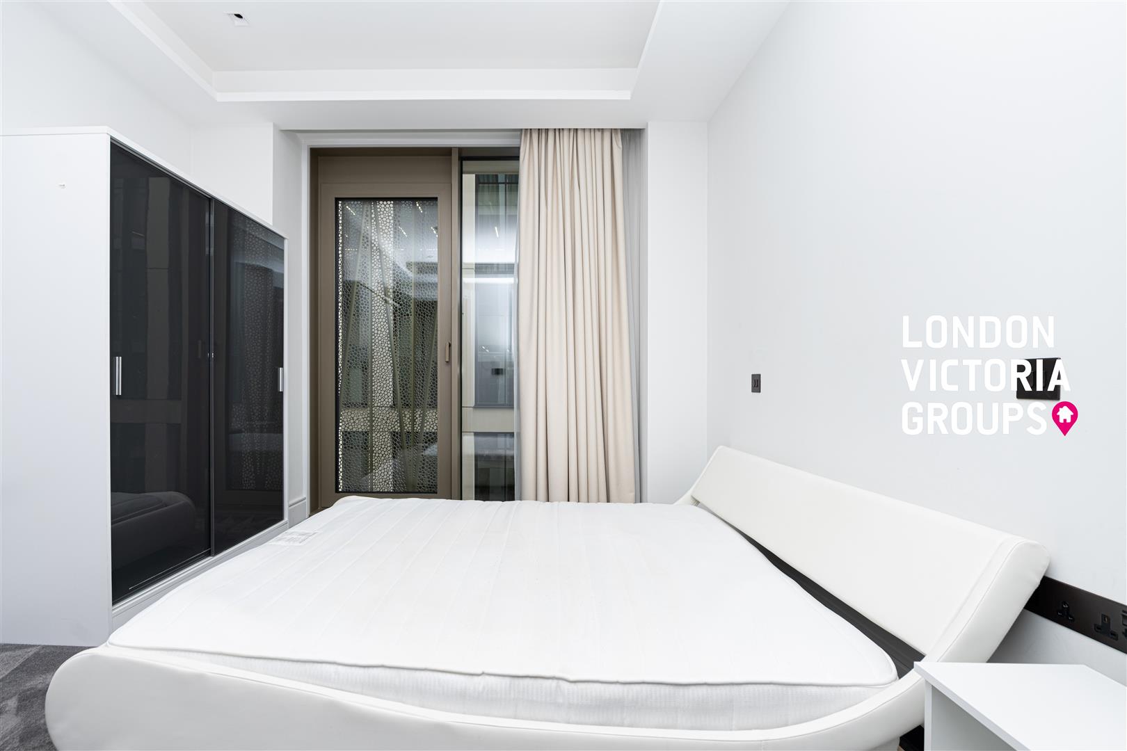 5 Belvedere Road, LONDON